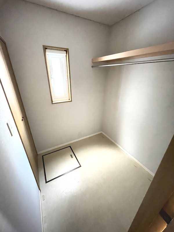 港町3丁目住宅 内観写真（収納）