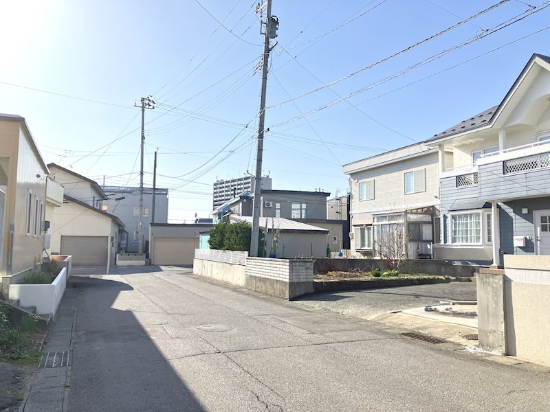 浜田字豊田114-20　住宅 現地写真（前面道路含む現地写真）