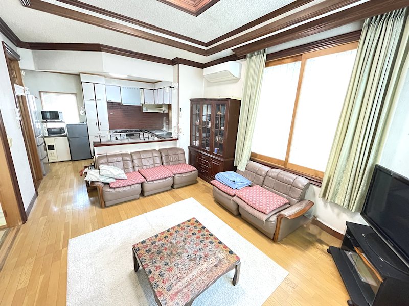 緑1丁目　中古住宅 内観写真（リビング）