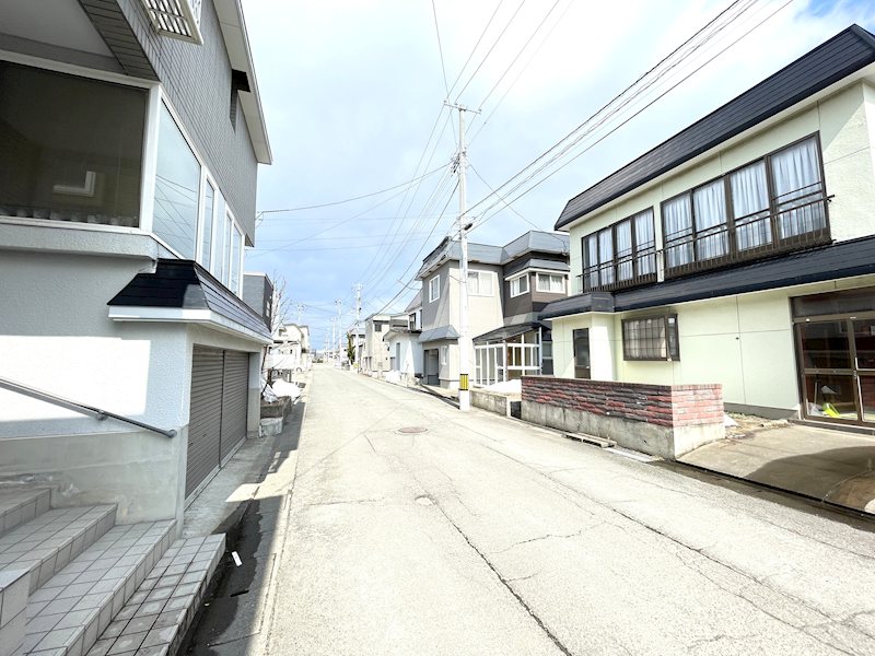 緑1丁目　中古住宅 現地写真（前面道路含む現地写真）