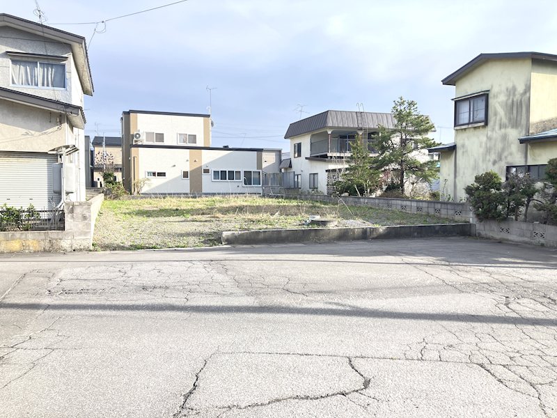 青森県青森市小柳６丁目10-4 現地写真
