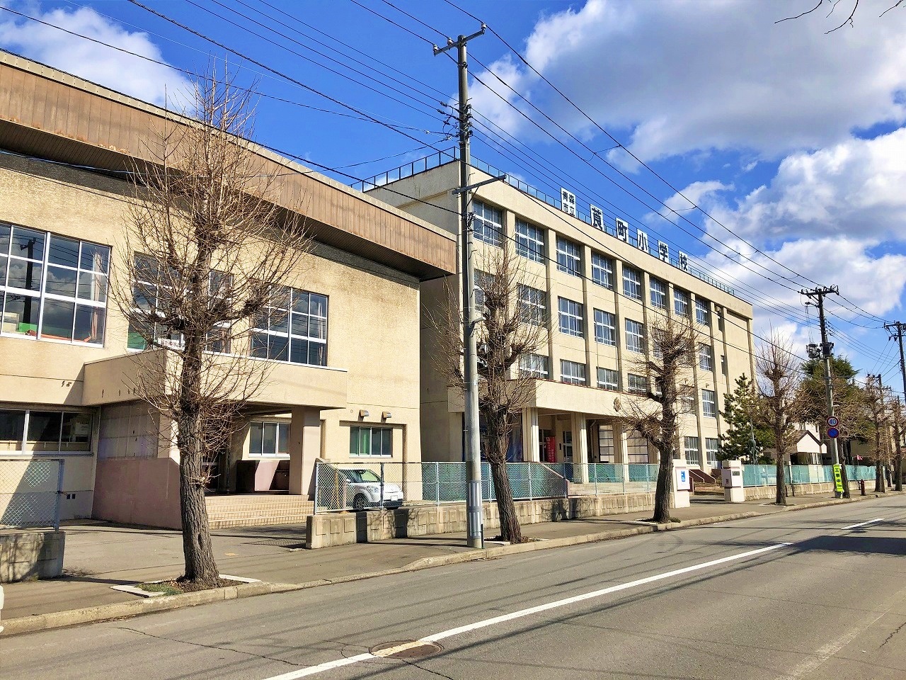 茶屋町8　土地 小学校