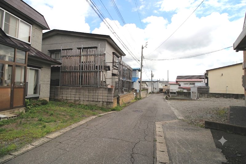 三内丸山　土地 現地写真（前面道路含む現地写真）