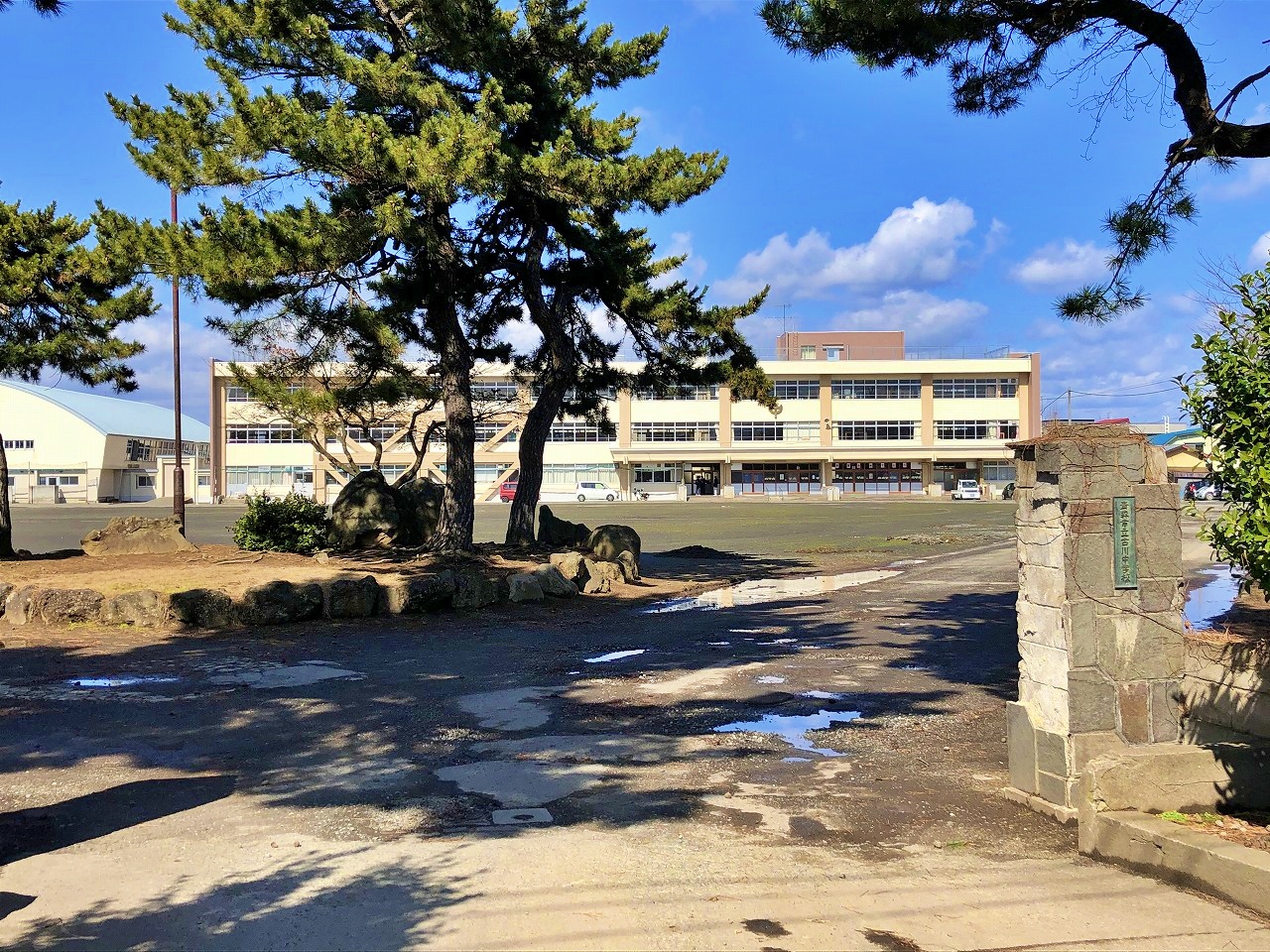 千刈4丁目　住宅 中学校