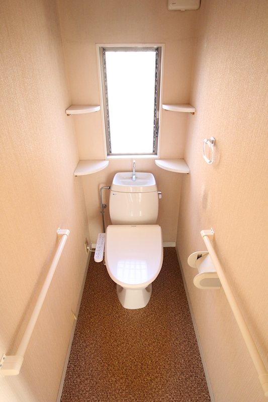 筒井八ツ橋　2階建　平屋　二世帯住宅 内観写真（トイレ）