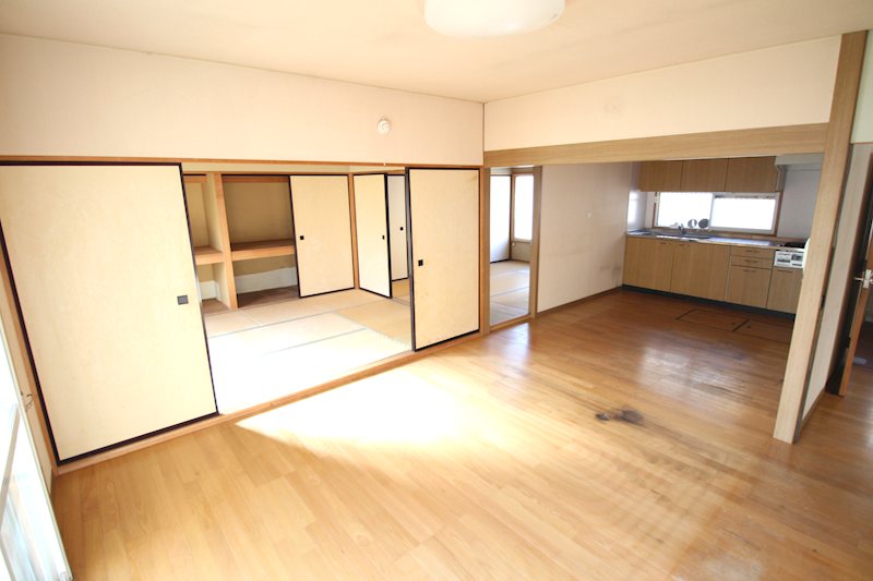 筒井八ツ橋　2階建　平屋　二世帯住宅 内観写真（リビング）