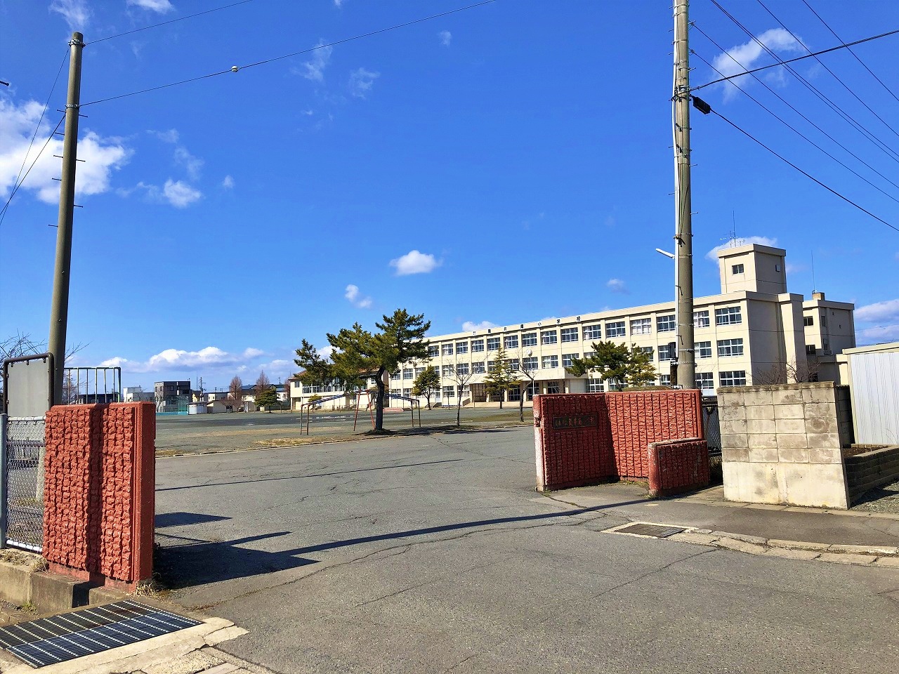 筒井八ツ橋　2階建　平屋　二世帯住宅 小学校