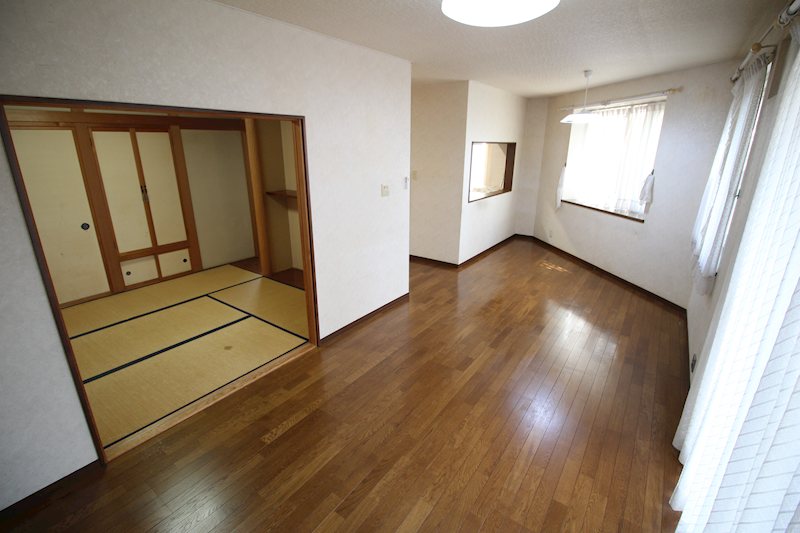 中央4丁目　住宅 内観写真（リビング）