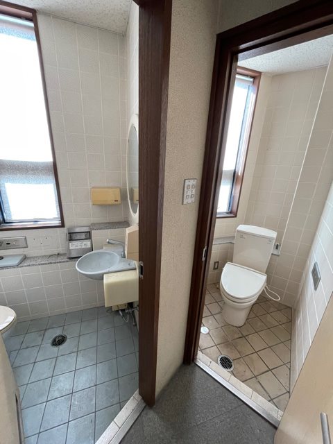 寺内売店舗兼住宅 内観写真（トイレ）