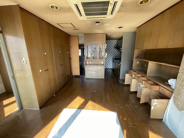 寺内売店舗兼住宅 内観写真（リビング）