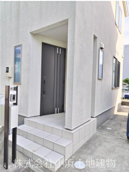 【非公開】茅ヶ崎市今宿　中古戸建 現地写真（玄関）