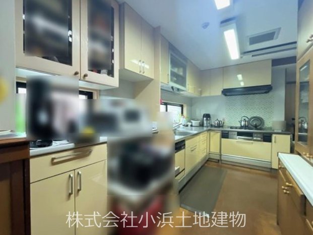 【非公開】藤沢市鵠沼海岸１丁目　中古戸建 内観写真（キッチン）