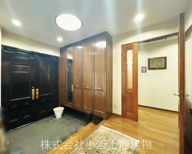 【非公開】藤沢市鵠沼海岸１丁目　中古戸建 現地写真（玄関）