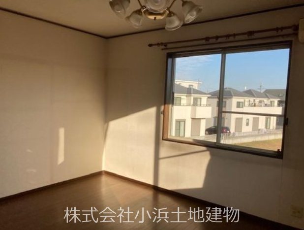 茅ヶ崎市今宿 中古戸建 内観写真（リビング以外の居室）