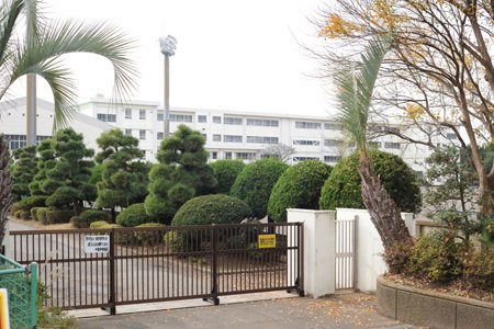 【非公開】茅ヶ崎市柳島１丁目　新築戸建　１２号棟 中学校