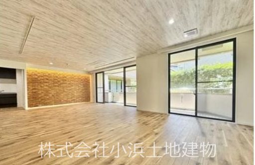【非公開】中銀茅ヶ崎マンション 内観写真（リビング）