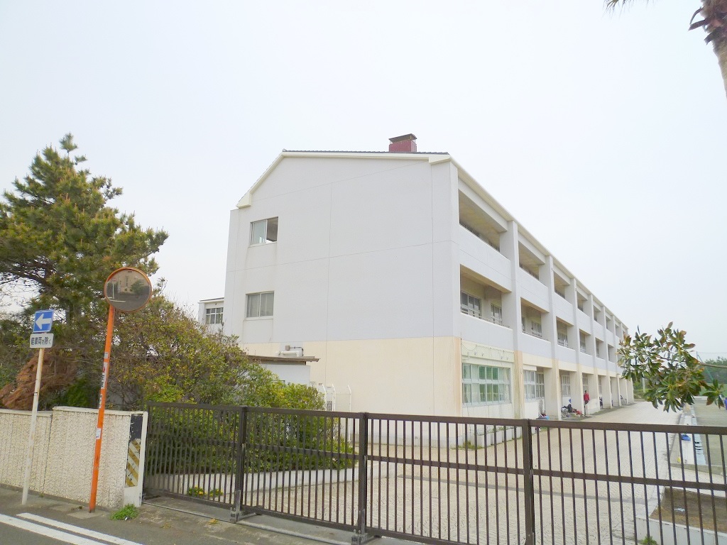 【非公開】ハウス鵠沼海岸 中学校