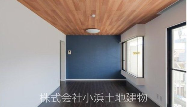 【非公開】ライフコア茅ヶ崎 内観写真（リビング）