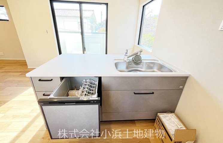 藤沢市白旗４丁目　新築戸建 内観写真（キッチン）
