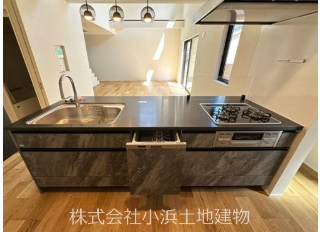茅ケ崎市みずき２丁目　新築戸建 内観写真（キッチン）