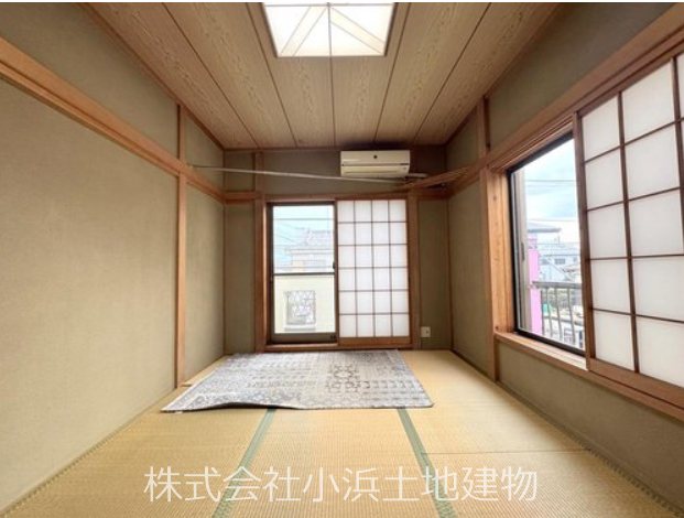 【非公開】茅ヶ崎市矢畑　中古戸建 内観写真（リビング以外の居室）