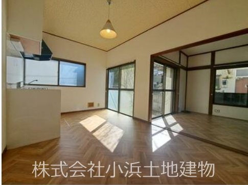 【非公開】茅ヶ崎市白浜町　中古戸建 内観写真（リビング）