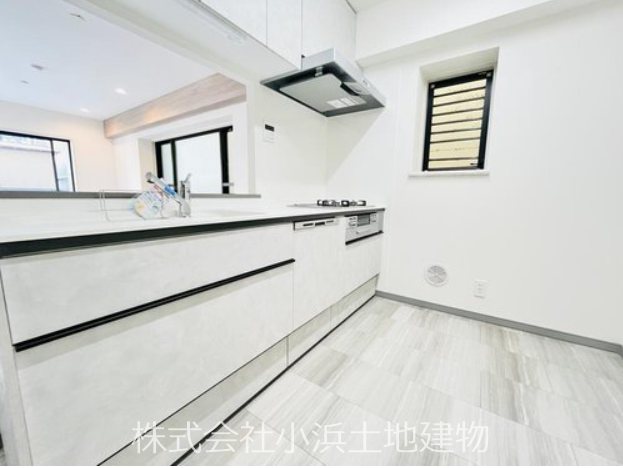 【非公開】グレイス茅ヶ崎中海岸 内観写真（キッチン）