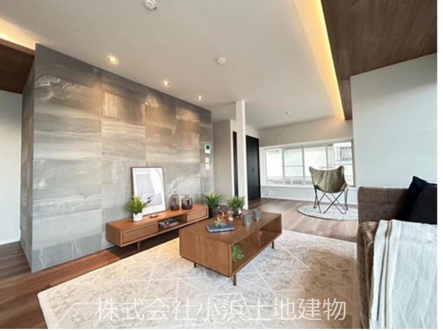 【非公開】藤沢市用田　中古戸建 内観写真（リビング）