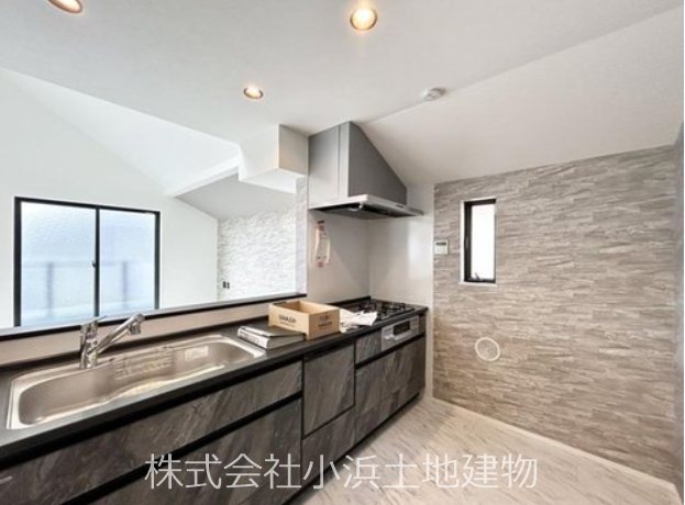 【非公開】茅ヶ崎市松風台　新築戸建　Ｂ号棟 内観写真（キッチン）