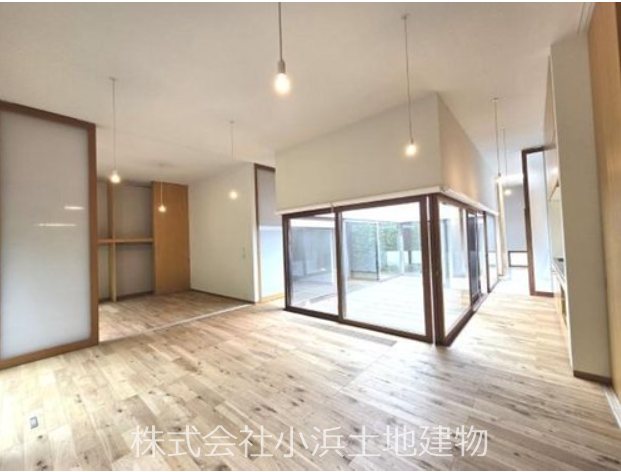 茅ヶ崎市東海岸南４丁目　中古戸建 内観写真（リビング）