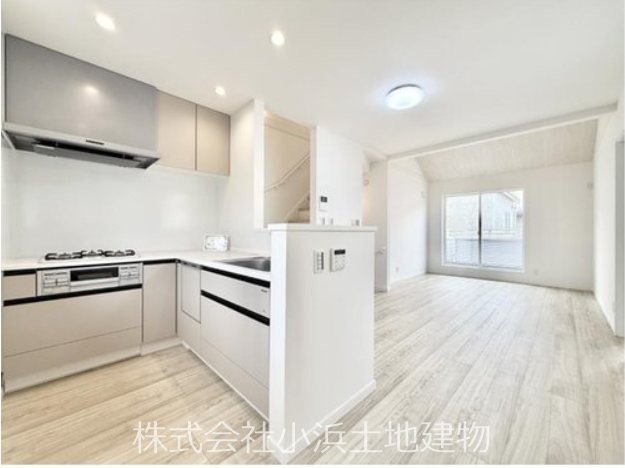 【非公開】藤沢市西富２丁目　新築戸建 内観写真（リビング）