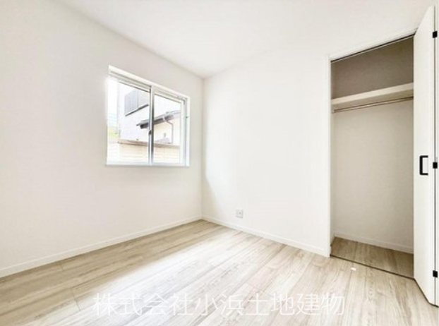 【非公開】藤沢市西富２丁目　新築戸建 内観写真（リビング以外の居室）