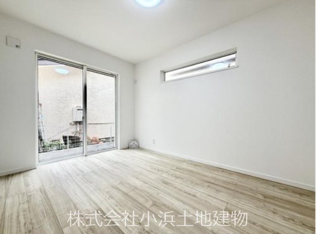【非公開】藤沢市西富２丁目　新築戸建 内観写真（リビング以外の居室）