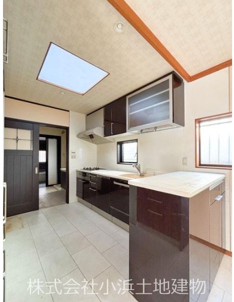 【非公開】藤沢市片瀬海岸２丁目　中古戸建 内観写真（キッチン）