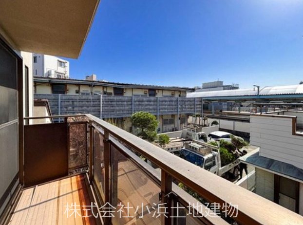 【非公開】藤沢市片瀬海岸２丁目　中古戸建 現地写真（バルコニー）