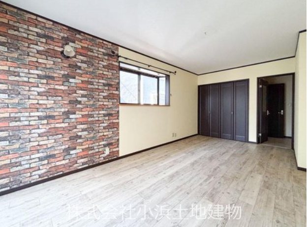 【非公開】藤沢市片瀬海岸２丁目　中古戸建 内観写真（リビング以外の居室）