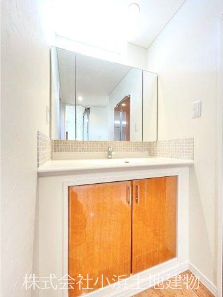 【非公開】茅ヶ崎市共恵２丁目　中古戸建 内観写真（洗面台・洗面所）