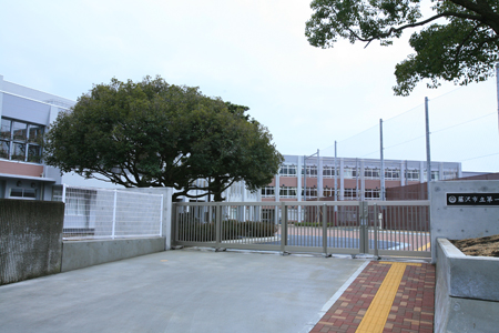 【非公開】茅ヶ崎市共恵２丁目　中古戸建 中学校