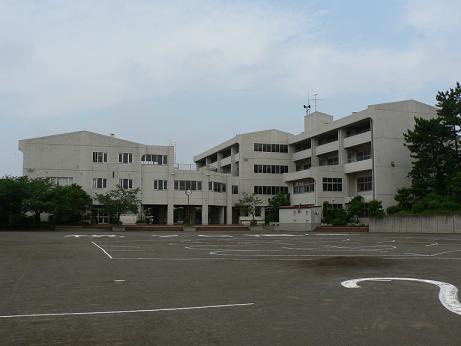 クリオ藤沢伍番館 中学校