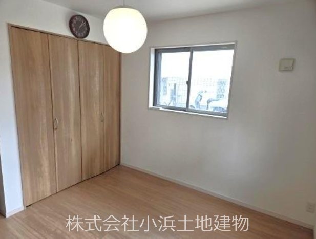 【非公開】藤沢市白旗３丁目　中古戸建 内観写真（リビング以外の居室）