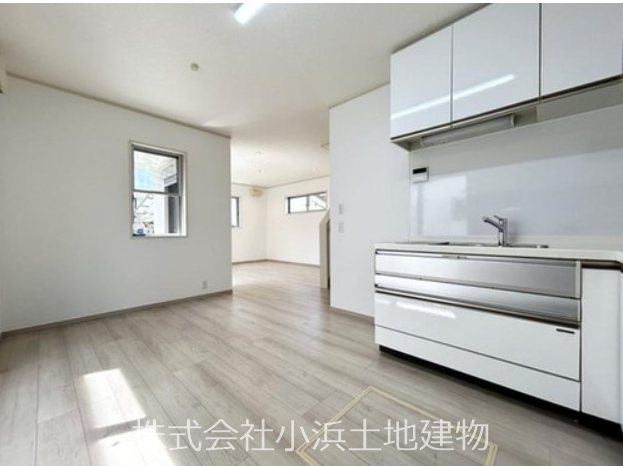 【非公開】藤沢市善行５丁目　中古戸建 内観写真（リビング）