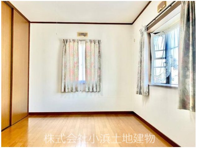 【非公開】藤沢市鵠沼松が岡１丁目　中古戸建 内観写真（リビング以外の居室）