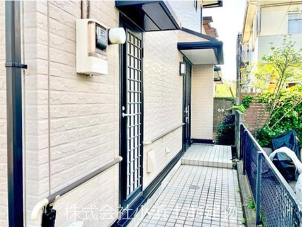 【非公開】藤沢市鵠沼松が岡１丁目　中古戸建 現地写真（玄関）