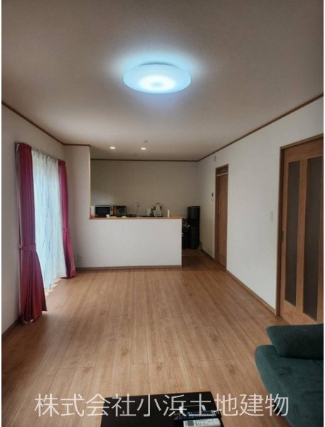 【非公開】茅ヶ崎市松尾２丁目　中古戸建 内観写真（リビング）