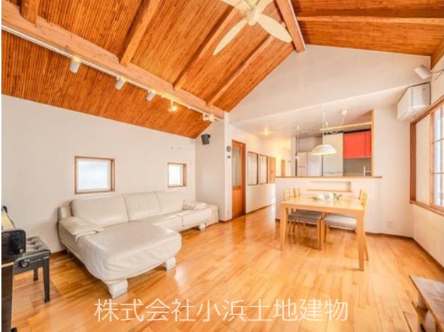 【非公開】茅ヶ崎市松浪１丁目　中古戸建 内観写真（リビング）