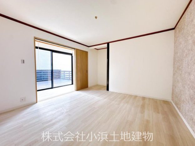 【非公開】藤沢市片瀬２丁目　中古戸建 内観写真（リビング以外の居室）