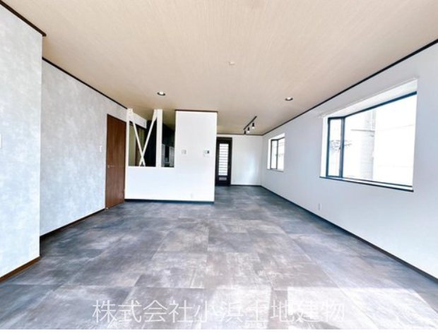 【非公開】藤沢市片瀬２丁目　中古戸建 内観写真（リビング以外の居室）