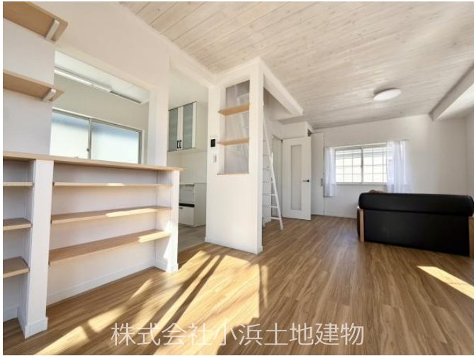 【非公開】茅ヶ崎市東海岸南４丁目　中古戸建 内観写真（リビング）