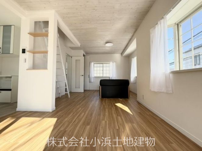 【非公開】茅ヶ崎市東海岸南４丁目　中古戸建 内観写真（リビング）