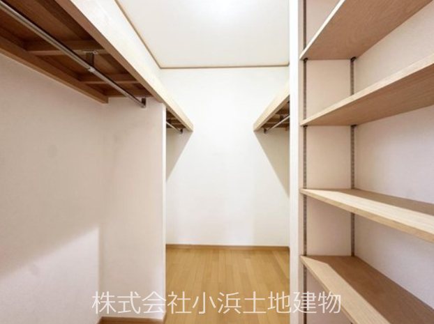 茅ヶ崎市堤　中古戸建 内観写真（収納）